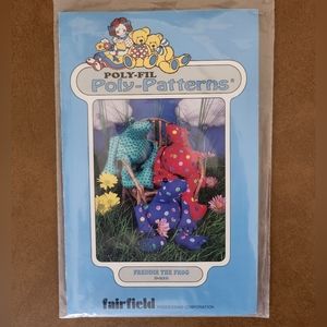 Poly-Fil Poly-Patterns Freddie The Frog D-210